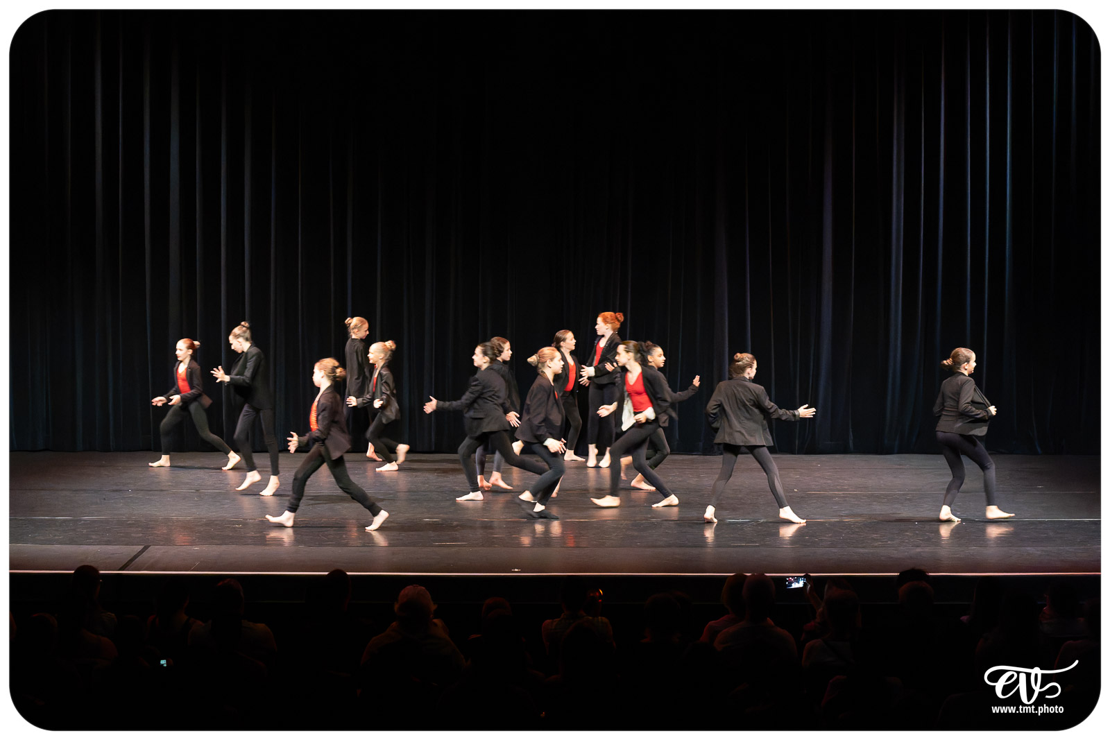 ECOLE DE DANSE CÉCILE ADAMOW